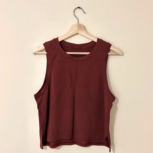 Lululemon train to be tank